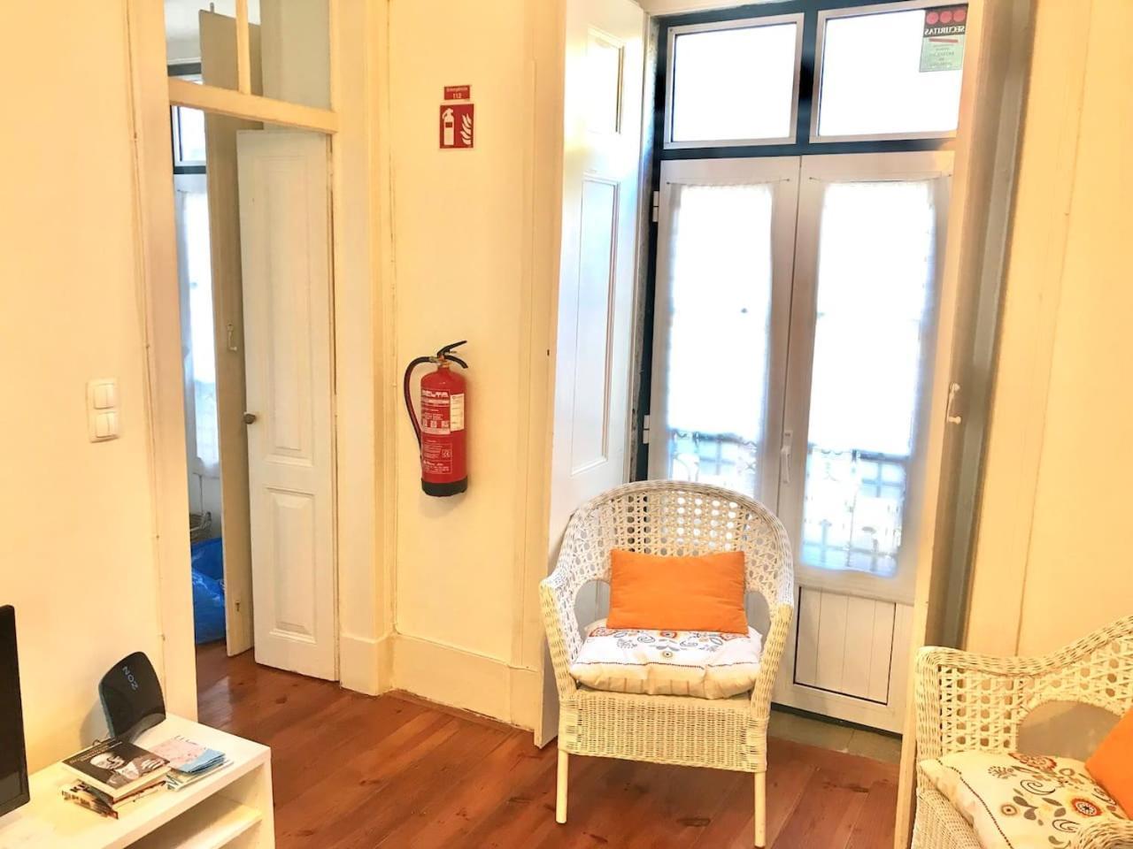 Charming Flat Apartment Lisbon Bagian luar foto
